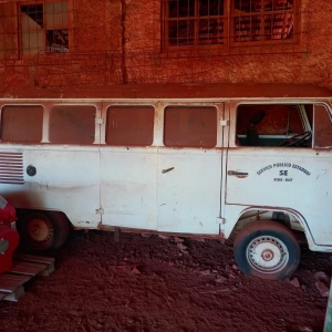 LOTE 013 - VW/KOMBI