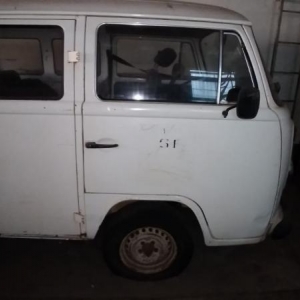 LOTE 003 - VW/KOMBI