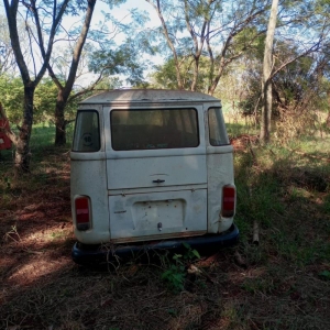 LOTE 011 - VW/KOMBI