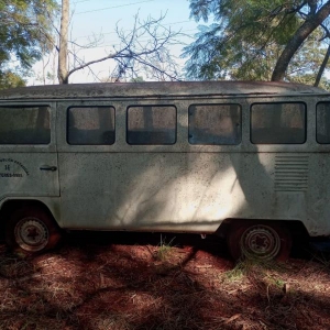 LOTE 011 - VW/KOMBI