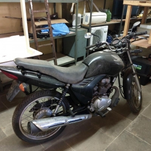 LOTE 039 - HONDA/CG 125 FAN ES