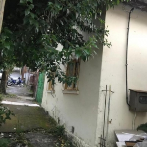 LOTE 08 - Um prédio na rua Castro Alves, nº 706