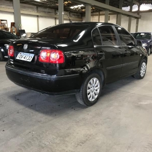 LOTE 02 - VW/POLO SEDAN 1.6, cor preta, ano/modelo 2008/2009