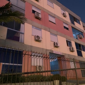 LOTE 032 - O apartamento nº 107, localizado no primeiro pavimento do EDIFÍCIO BARCELONA