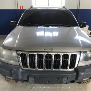 LOTE 18 - JEEP CHEROKEE