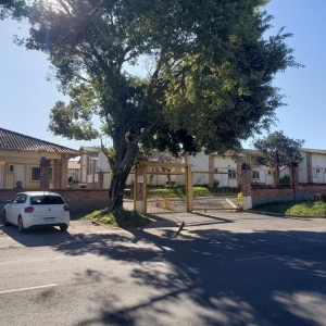 LOTE 002 - Casa no Condomínio Horizontal "Beija-Flor" em Canoas/RS