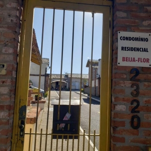 LOTE 002 - Casa no Condomínio Horizontal "Beija-Flor" em Canoas/RS
