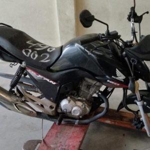 LOTE 021 - MOTOCICLETA HONDA/CG 160 FAN, ANO/MODELO: 2019, PLACA: IZM8C92
