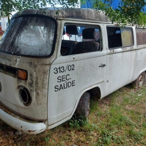 LOTE 006 - Volkswagen/Kombi