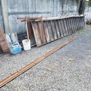 LOTE 008 - Equipamentos para construção de pavilhão e muros de concreto