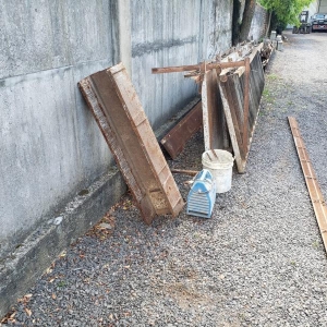 LOTE 008 - Equipamentos para construção de pavilhão e muros de concreto