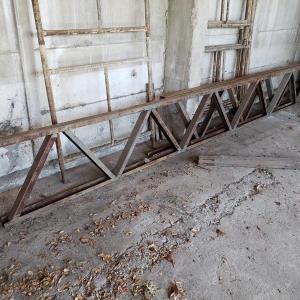 LOTE 008 - Equipamentos para construção de pavilhão e muros de concreto