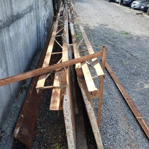 LOTE 008 - Equipamentos para construção de pavilhão e muros de concreto