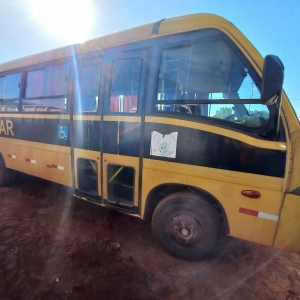 LOTE 19 - ONIBUS MARCOPOLO/VOLARE V8L ESC