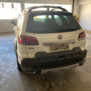 LOTE 001 - FIAT PÁLIO WEEKEND ADVENTURE 2013/2014 - Placas IUM7725