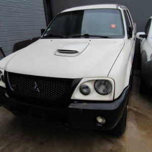 LOTE 001 - MMC/L200 4X4 GL