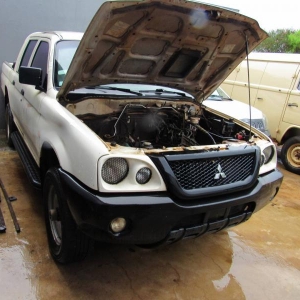 LOTE 001 - MMC/L200 4X4 GL
