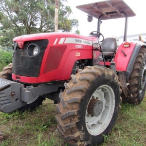 LOTE 014 - Trator MASSEY FERGUSON, Modelo: 4283