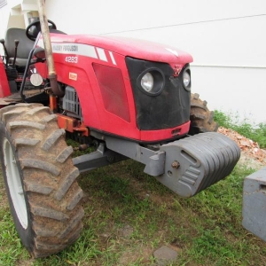 LOTE 014 - Trator MASSEY FERGUSON, Modelo: 4283