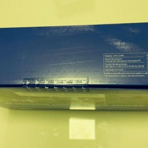 LOTE 011 - 1 Console Sony PS4 novo, preto ônix