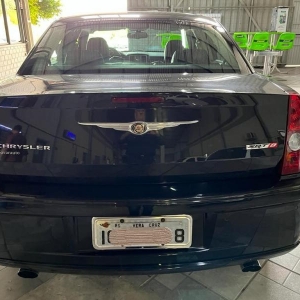 LOTE 003 - Automóvel I/Chrysler 300C SRT8, ano/modelo 2009/2009