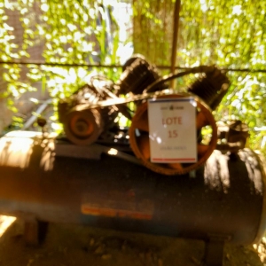 LOTE 015 - COMPRESSOR