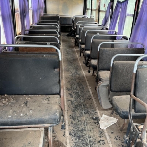 LOTE 002 - Ônibus de passageiros, Mercedes Benz 1313, ano de fabricação 1988, modelo 1989, diesel, placa BYC8362,