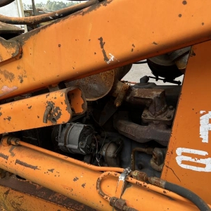 LOTE 003 - Trator de rodas (retroescavadeira) Fiat Allis, ano 1999/1999, placa IIY9813