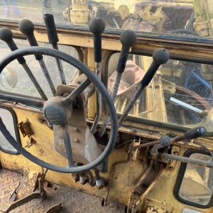 LOTE 007 - Máquina Motoniveladora Huber Warco, modelo M.A./HUBER-WARCO, ano de fabricação 1986, placa IIK8250