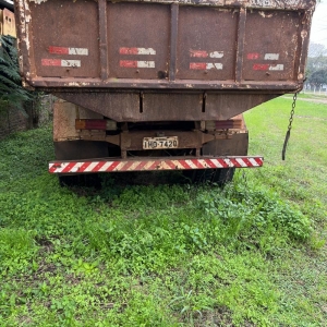 LOTE 012 - Caminhão Basculante, modelo mercedes Benz, modelo L1618, ano de fabricação 1993, placa IHO7420