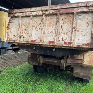 LOTE 013 - Caminhão Basculante, modelo mercedes Benz, modelo L1414, ano de fabricação 1991, placa IHW3704
