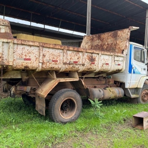 LOTE 013 - Caminhão Basculante, modelo mercedes Benz, modelo L1414, ano de fabricação 1991, placa IHW3704