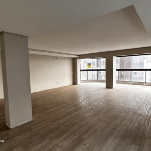 LOTE 002 - Apartamento n° 1201, com área real privativa de 175,85m² + Box n° 008 + Box n° 0010, no CONDOMÍNIO COMERCIAL E RESIDENCIAL FRATELO, situado na Rua Pedro Albino Müller, n° 216, bairro Americano,  Lajeado/RS