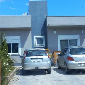 LOTE 001 - ESTÂNCIA VELHA/RS – LAGOA AZUL – CASA - IMÓVEL OCUPADO: Localizado na Rua Israel Rodrigues Machado n° 202 (conforme matrícula e laudo).