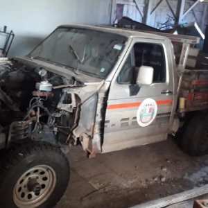 LOTE 004 - Ford/F1000 4x4 D, placa ADV 1127, ano/modelo 1993/1994