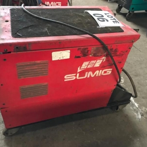LOTE 006 - Máquina de solda Hawk 430 (necessita reparos).