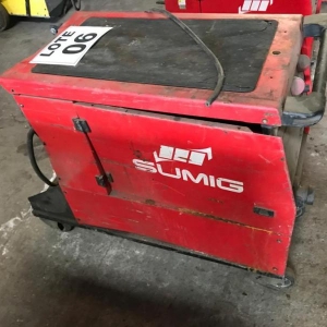 LOTE 006 - Máquina de solda Hawk 430 (necessita reparos).