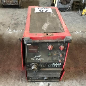 LOTE 007 - Máquina de solda Hawk 430 (necessita reparos).