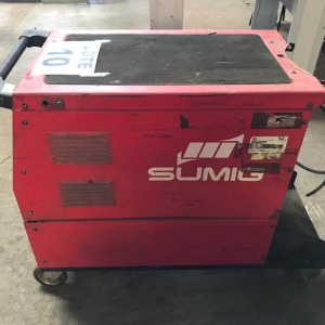LOTE 010 - Máquina de solda Hawk 430 (necessita reparos).