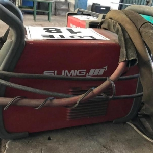 LOTE 018 - Máquina de solda Sumig Tiger 166.