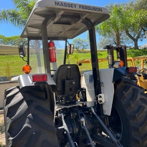 LOTE 006 - TRATOR Massey Ferguson 275