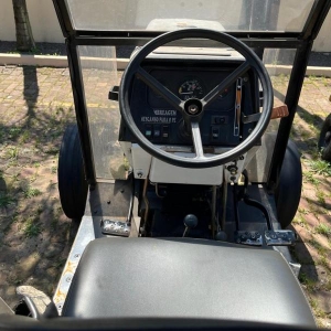LOTE 006 - TRATOR Massey Ferguson 275