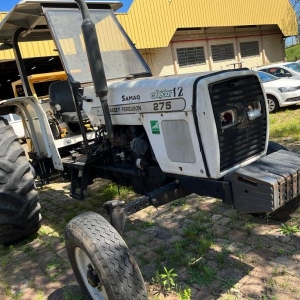 LOTE 007 - TRATOR Massey Ferguson 275