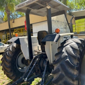 LOTE 007 - TRATOR Massey Ferguson 275