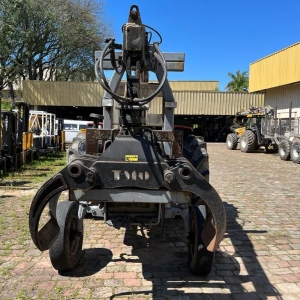 LOTE 008 - TRATOR Massey Ferguson 290