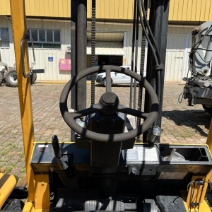 LOTE 011 - EMPILHADEIRA HYSTER H 50 XM, frota EMP-0169