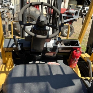 LOTE 015 - EMPILHADEIRA HYSTER H 55 XM, frota EMP-0132