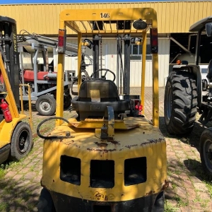 LOTE 018 - EMPILHADEIRA YALE GTP 050 RL, frota EMP-0146