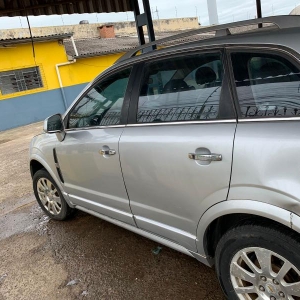 LOTE 001 - UMA CAMIONETA CAPTIVA, PLACA IRS 0328