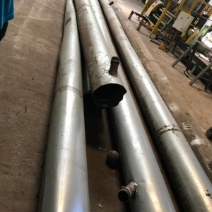 LOTE 057 - (02) Dois Sistemas exaustores galvanizados.